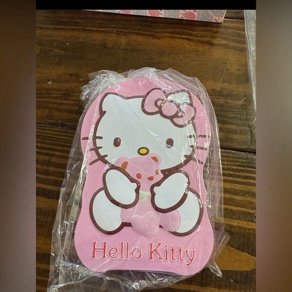 Hello Kitty Money Bank - Picture 1 of 1